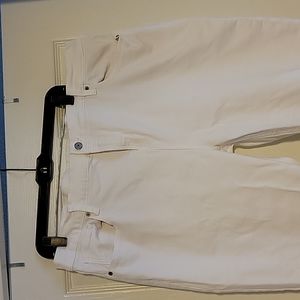 Old navy white boyfriend jeans size 18